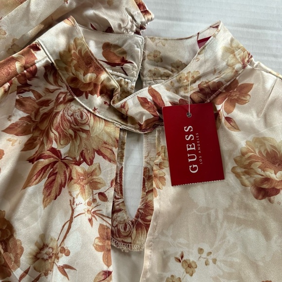 Guess Cream and Brown Floral Mock Neck Blouse Size Medium - Picture 11 of 11